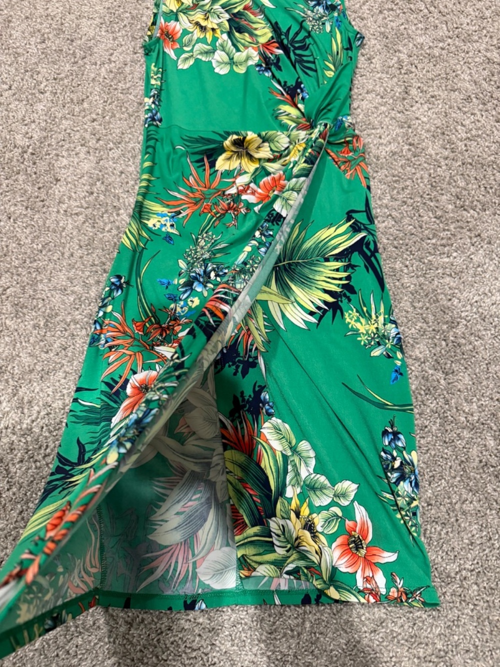 SPRING DRESS - Picture 2 of 4